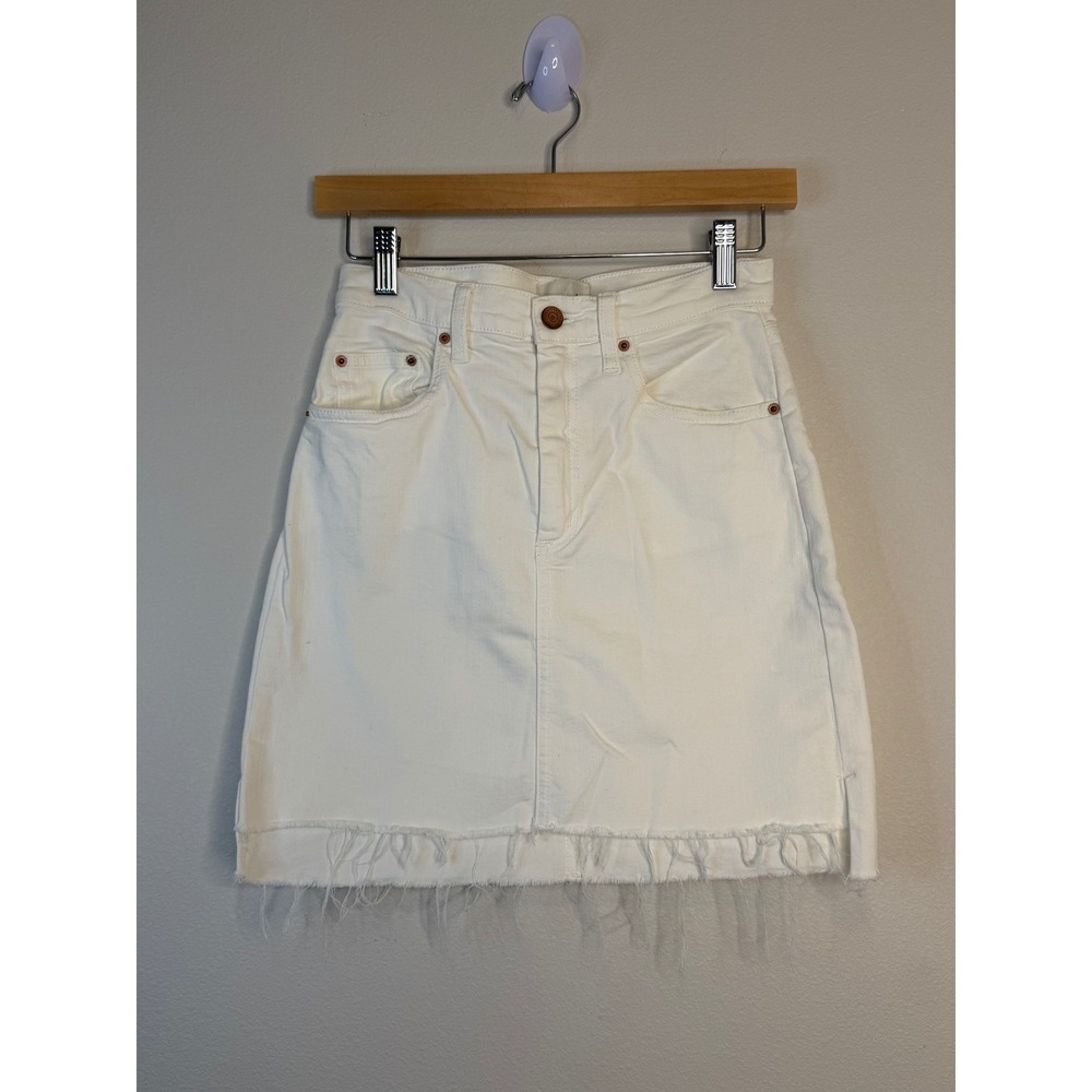 Wilfred Free Aritzia White Denim Mini Skirt Raw Hem Size 2 High Waisted